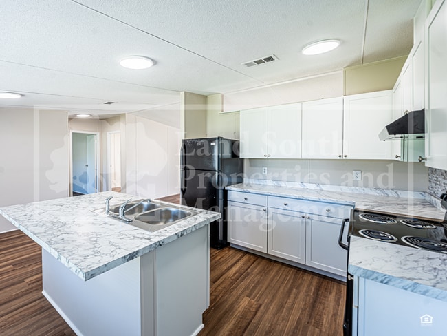 Building Photo - 5115 Rock Dove Loop