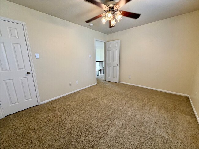 Building Photo - 25206 Auburn Terrace Dr