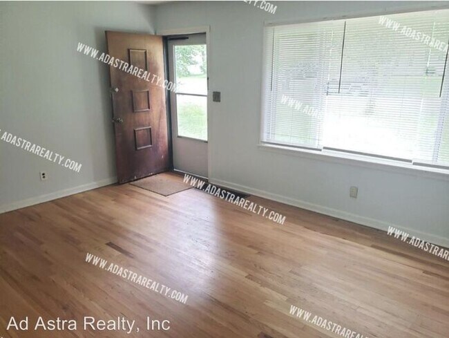 Building Photo - Affordable Raytown Home-Available in AUGUST!!