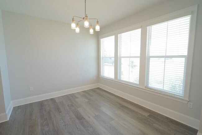 Building Photo - 3846 Arbor Dr