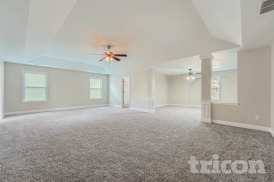 Building Photo - 7942 Hawks Nest Trail