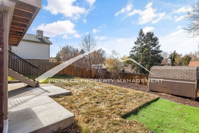 Building Photo - 6590 Montarbor Dr