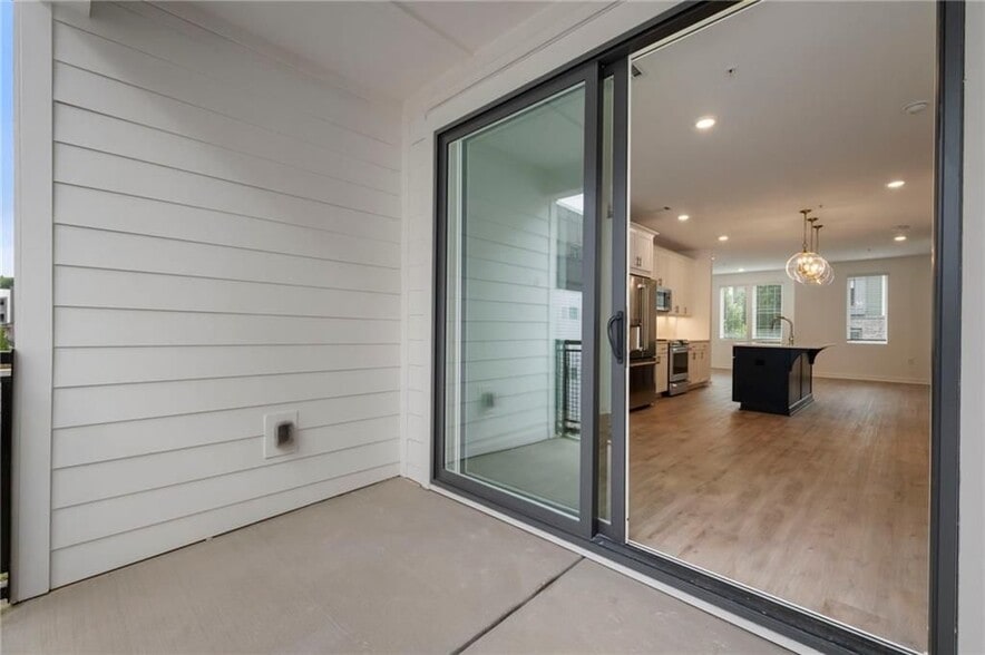 Building Photo - 388 Pratt Dr SE