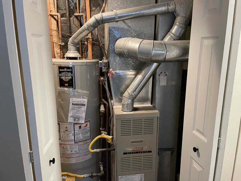 Water Heater and furnace (new 2024) - 27 Centaur Ct