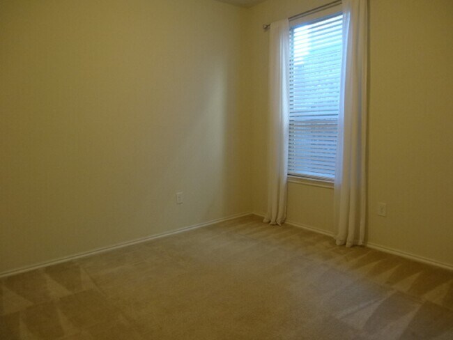Building Photo - 4418 Windmill Run Dr