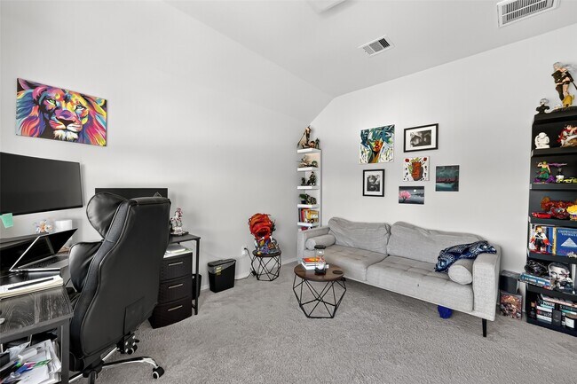 Building Photo - 1601 Darwin Cedar Dr