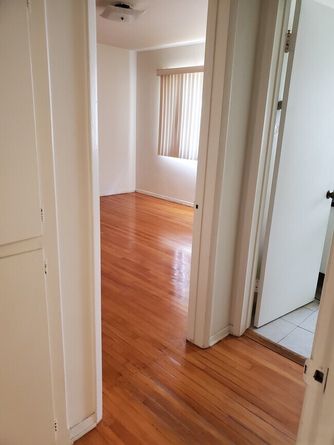 hallway - 947 12th St