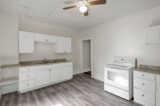 Building Photo - 2709-2711 Sullivant Ave