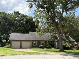 Building Photo - 103 Falmouth Dr