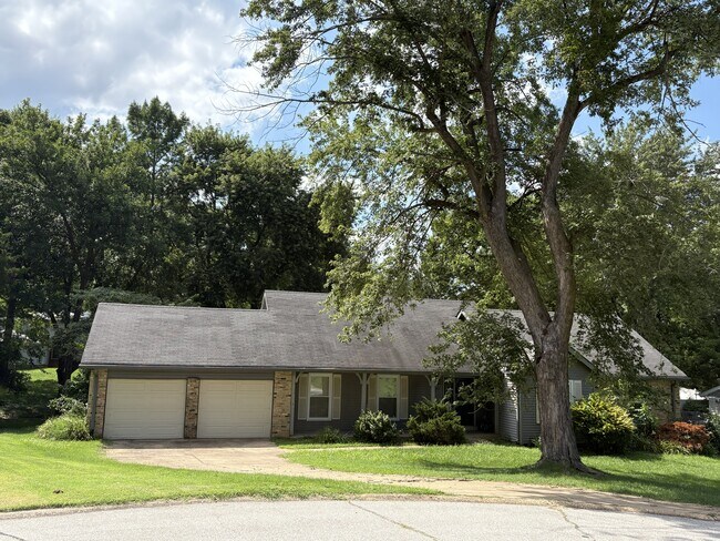 Building Photo - 103 Falmouth Dr