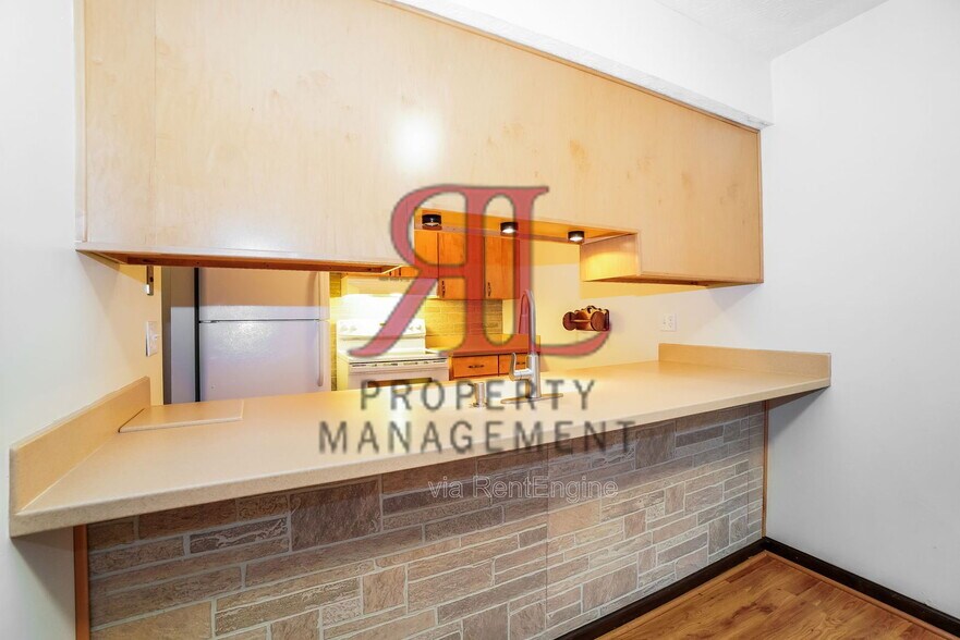 Building Photo - 5384 Ponderosa Dr