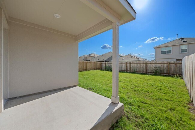 Building Photo - 1407 Hermosa Gdns