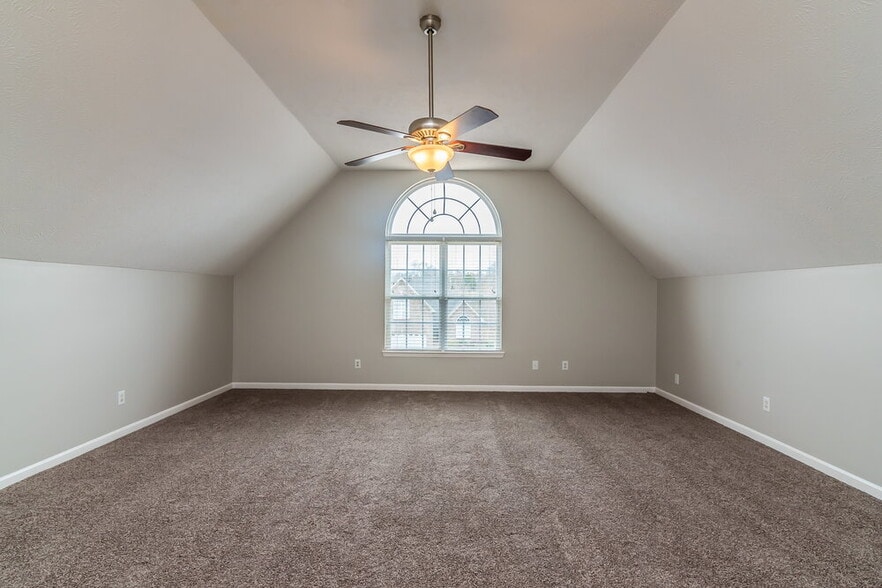 Building Photo - 228 Parrish Pl