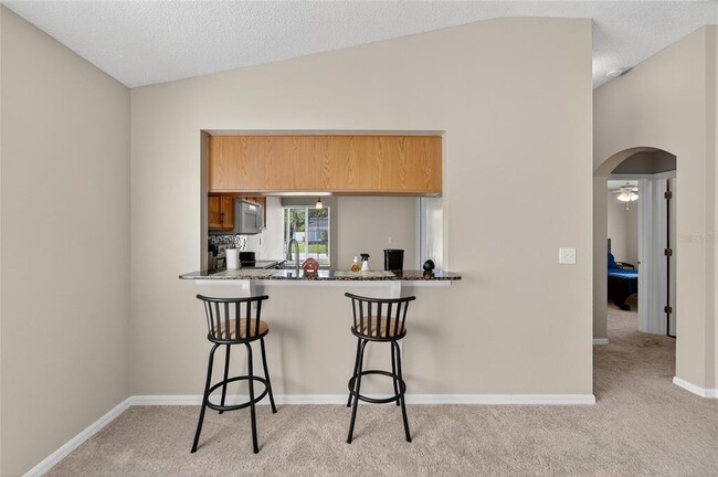 Building Photo - 11812 Lynmoor Dr