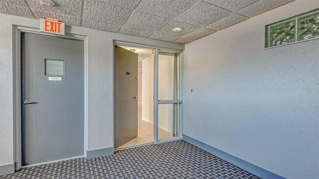 Building Photo - 5400 Eagles Point Cir