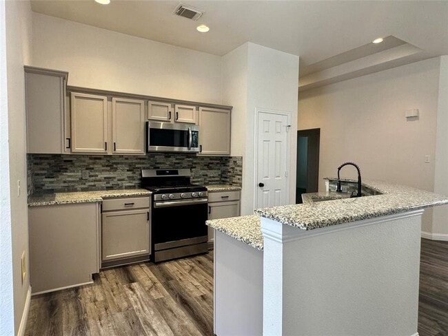 Building Photo - 5615 Taylorcrest Dr