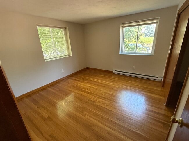 Building Photo - 255 Elm St