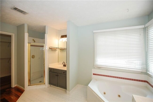 Building Photo - 435 Chandler Ct