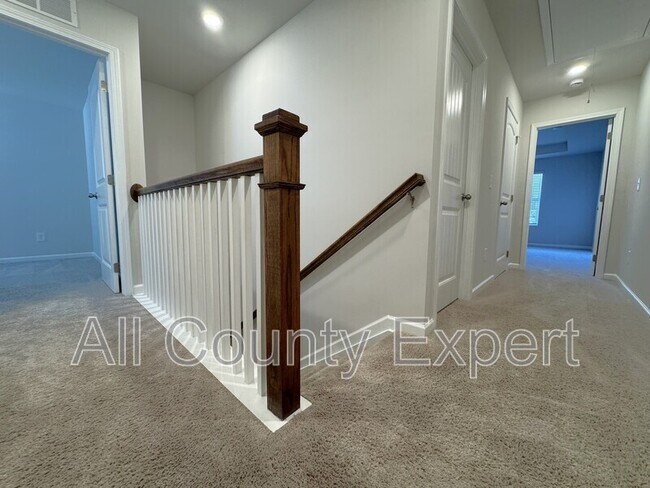 Building Photo - 280 Whitetail Cir