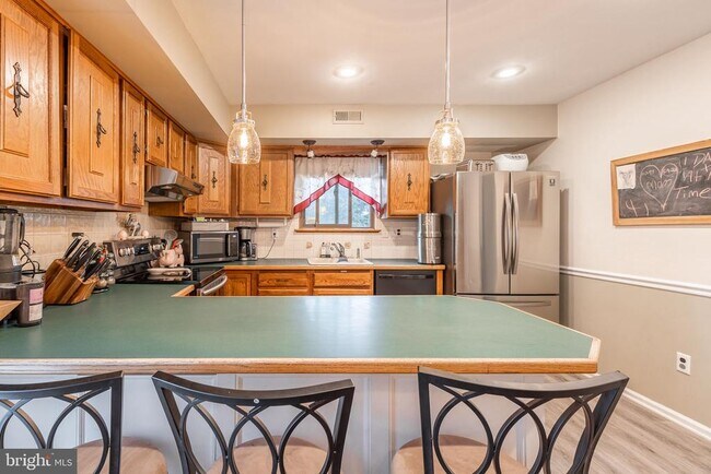 Building Photo - 3473 E Gate Pl