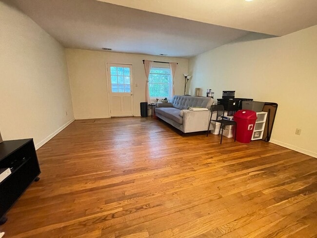Building Photo - Incredible location! Fidelity Court offers comfort and convenience in the heart of Carrboro...