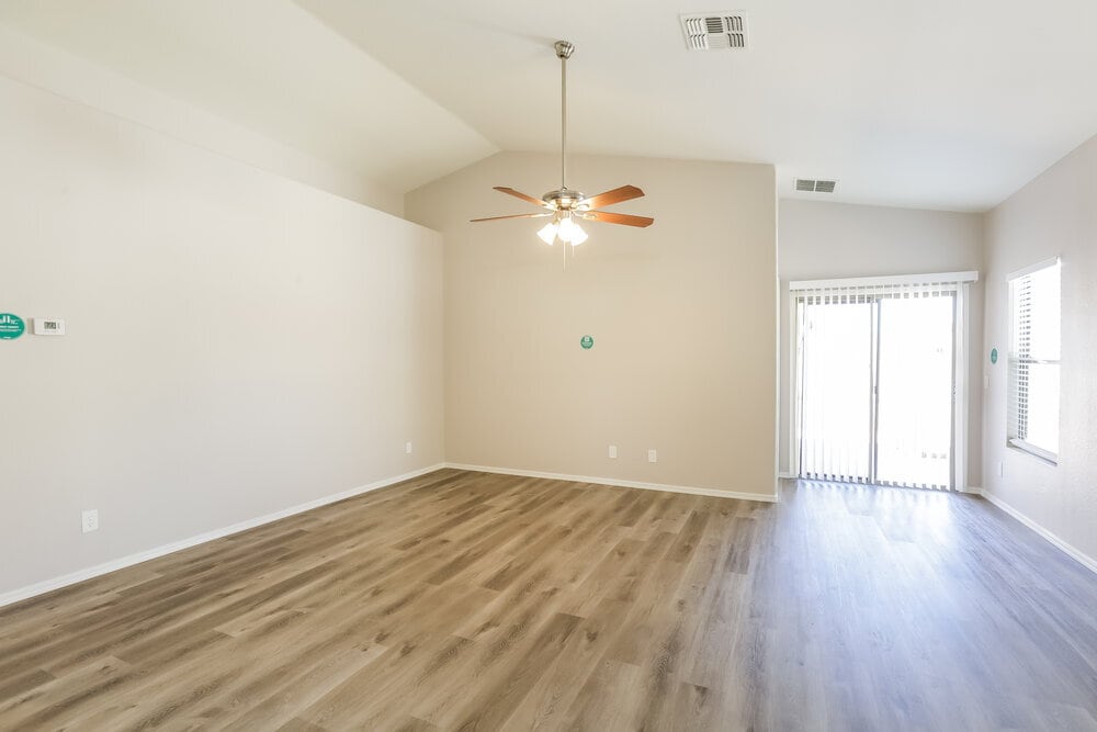 Building Photo - 6350 W Hilton Ave