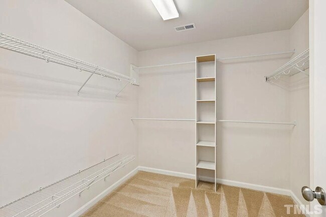 Building Photo - 815 Bristol Bridge Dr