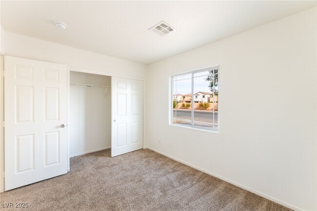 Building Photo - 4045 Puebla St