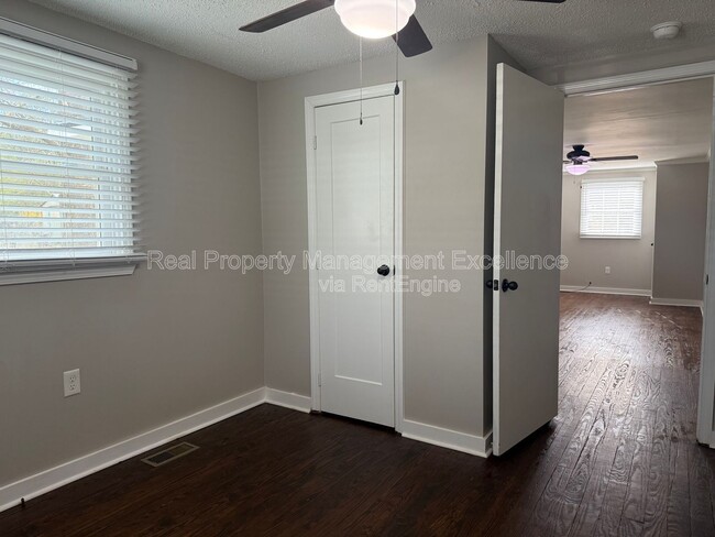 Building Photo - 308 New Rand Rd