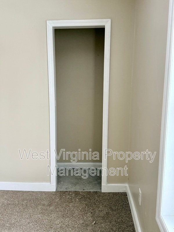 Building Photo - 172 Sullivan Rd