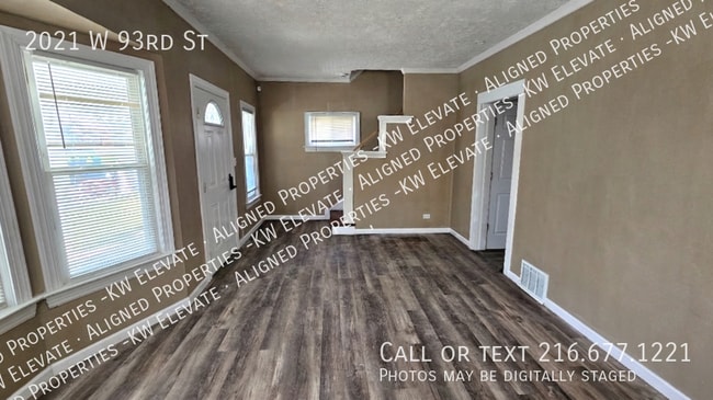 Building Photo - 2021 W 93rd St