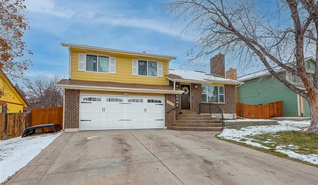 Building Photo - 504 S Laredo Cir