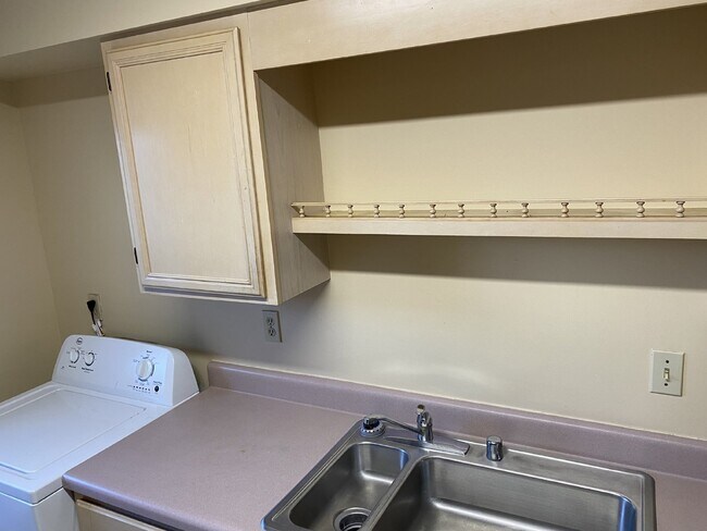 Building Photo - "Charming 2-Bedroom Retreat in Jonesboro – Cozy 750 Sq Ft Home Awaits!"
