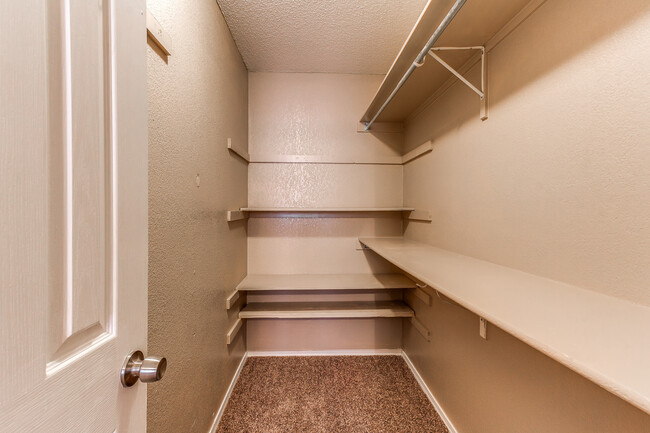 Building Photo - Charming Eastside Home with Refrigerated Air and Easy Access to Ft. Bliss and Loop 375