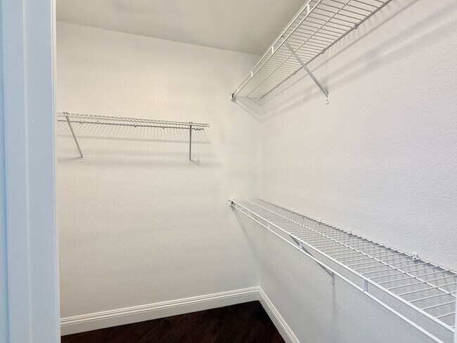 Building Photo - Beautifully Updated Condo in Gated Copper Palms Community