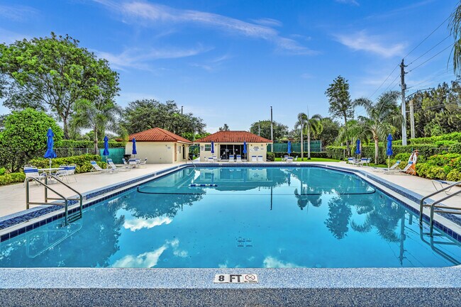 Building Photo - 3113 San Fernando Dr