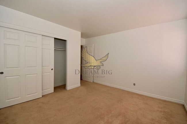 Building Photo - 5499 Indian River Dr