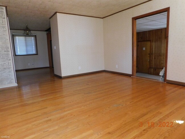 Building Photo - 3 br, 1.5 bath House - 1020 E Leicester Ave