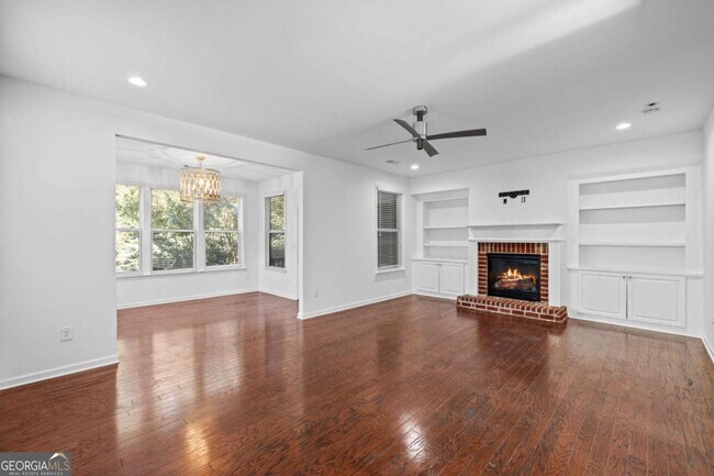 Building Photo - 4228 Laurel Creek Ct SE