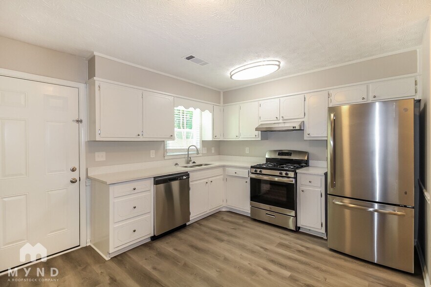 Building Photo - 1518 Sugarplum Pl SW
