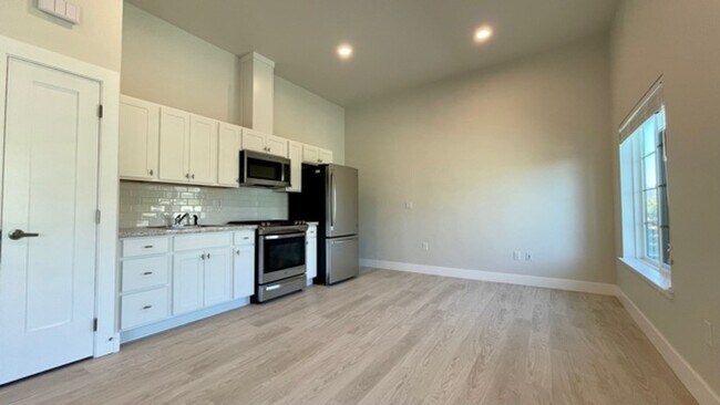 Building Photo - New Construction Studio Apartment with Air...