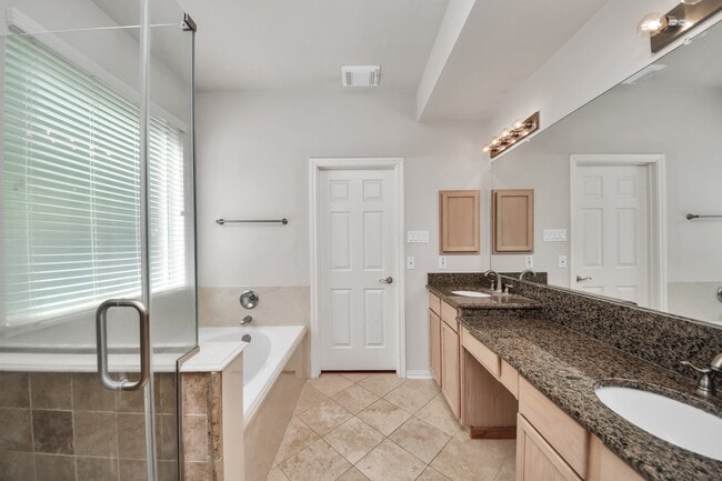Building Photo - 610 Ashley Cove Ct