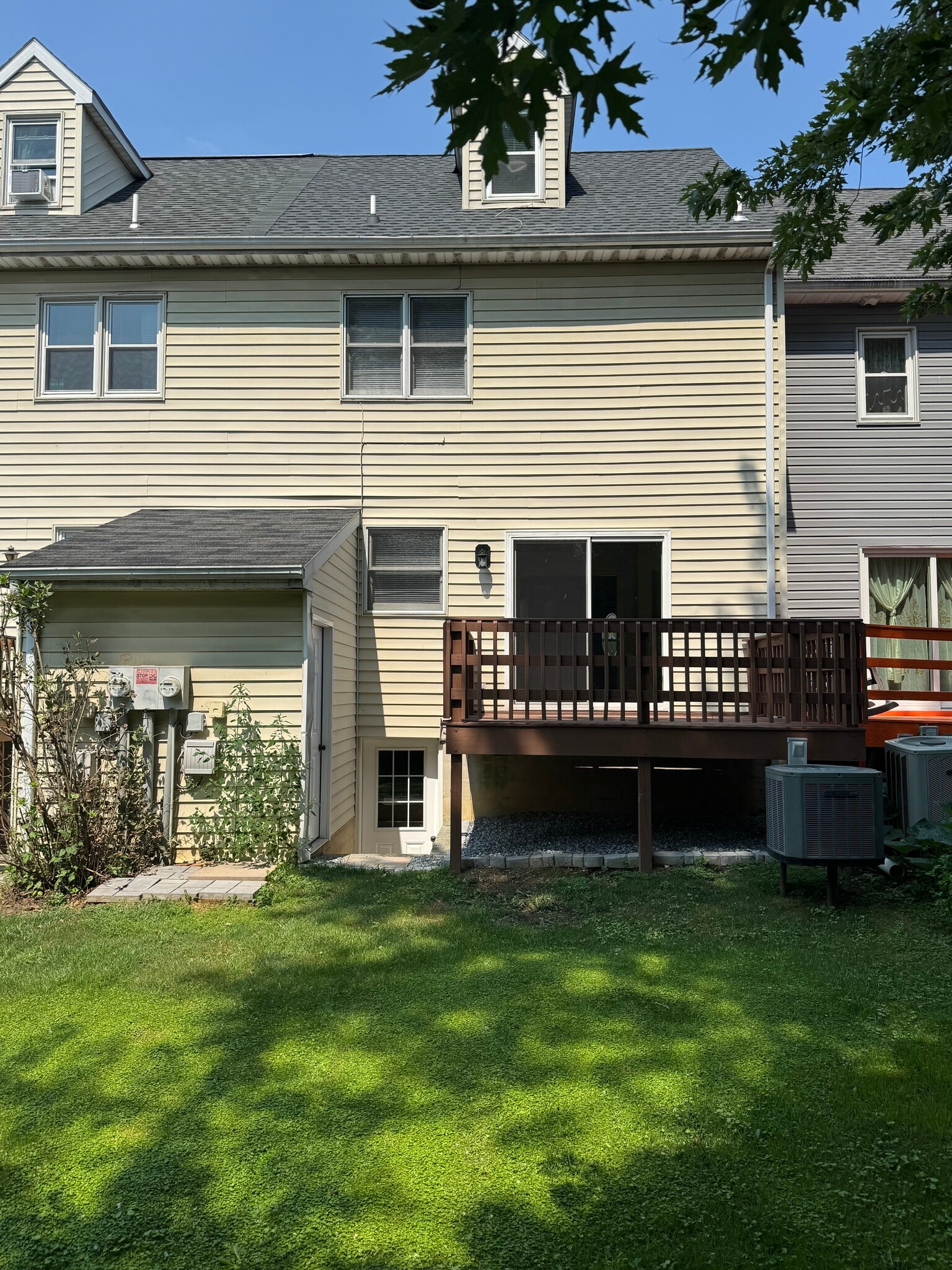 Building Photo - 106 Chukar Ct
