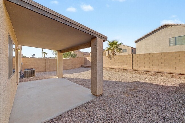 Building Photo - 41704 W Sunland Dr