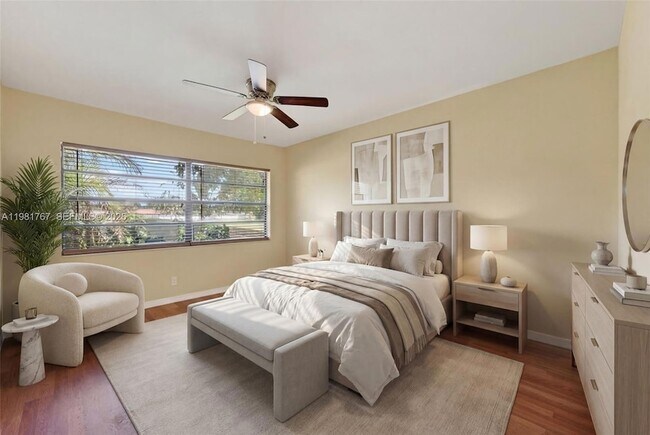 Building Photo - 9315 Wedgewood Dr