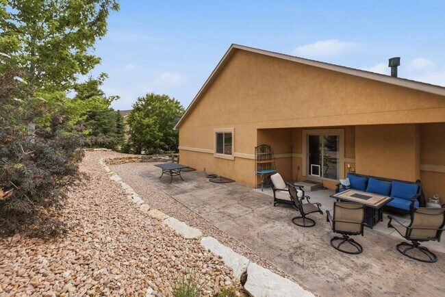 Building Photo - 12441 Woodruff Dr