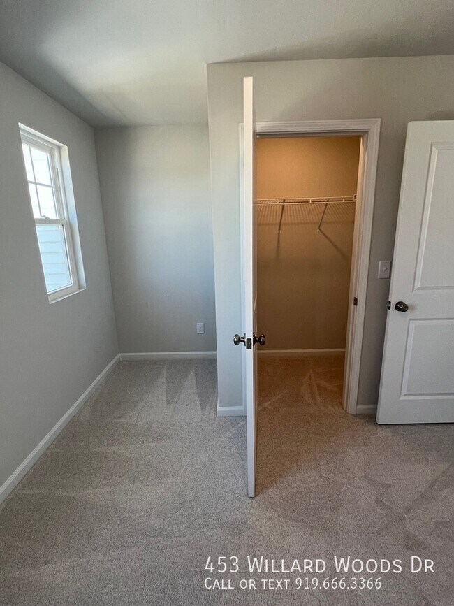 Building Photo - 453 Willard Wds Dr