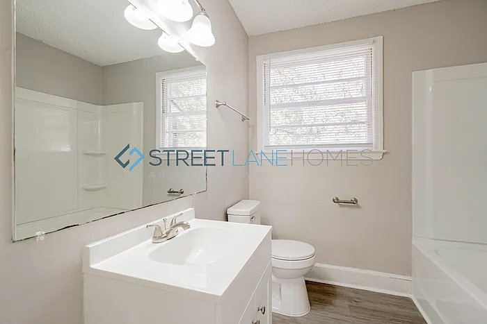 Building Photo - 2210 Corning Rd