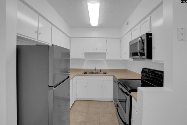 Building Photo - 301 Harbor Heights Dr