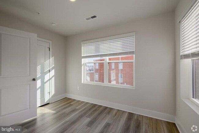 Building Photo - 1801 Guilford Ave